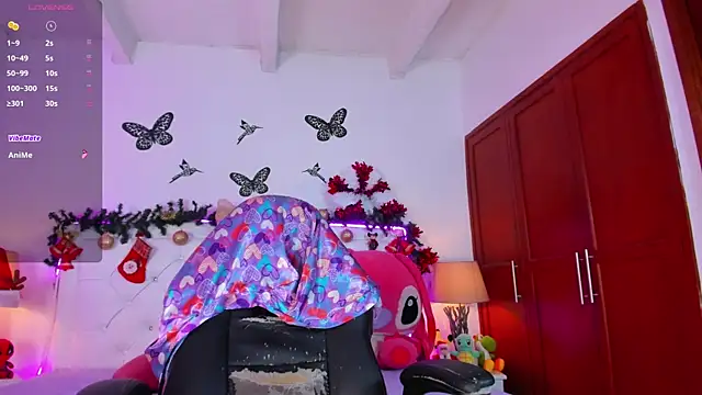 Snapshot of LyaEvanss chatting on 12.14.24 LyaEvanss online show from 12.14.24