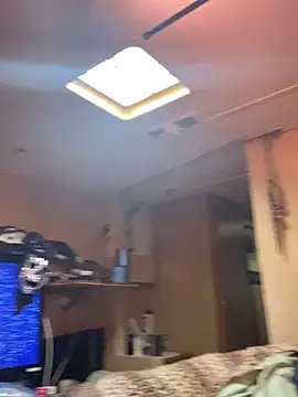 Snapshot of WilldoPita chatting on 12.26.24 WilldoPita online show from 12.26.24