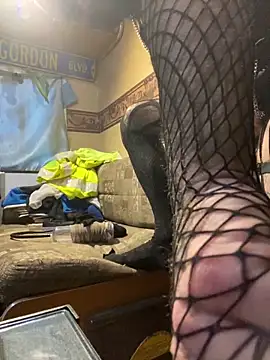 Snapshot of WilldoPita chatting on 02.05.25 WilldoPita online show from 02.05.25