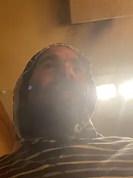 Snapshot of WilldoPita chatting on 02.17.25 WilldoPita online show from 02.17.25