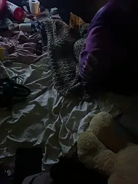 Snapshot of WilldoPita chatting on 02.18.25 WilldoPita online show from 02.18.25