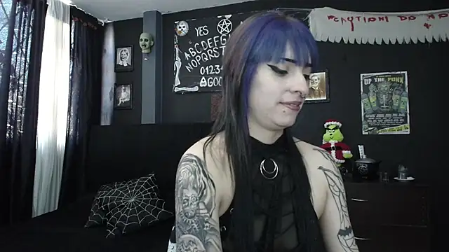 Snapshot of Goddess_Mortem chatting on 12.31.24 Goddess Mortem online show from 12.31.24