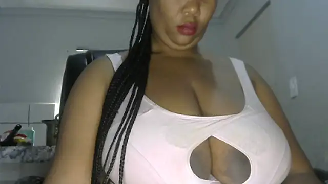 Snapshot of NippleMilkXx chatting on 05.31.26 NippleMilkXx online show from 05.31.26