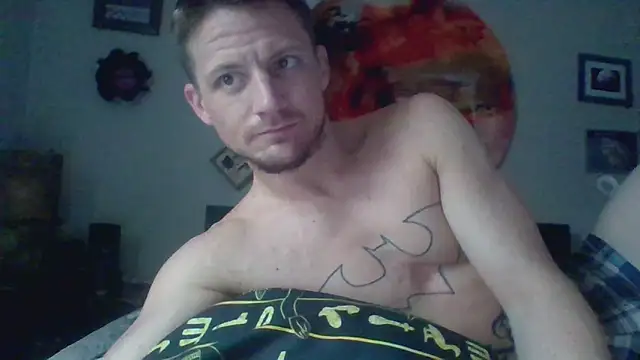 Snapshot of trash4cash chatting on 12.18.24 trash4cash online show from 12.18.24