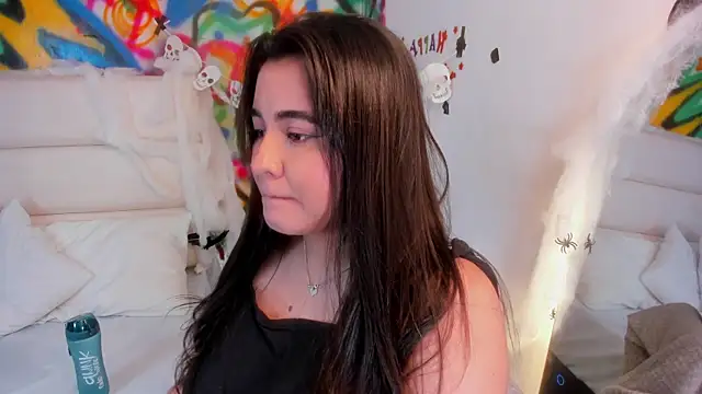 Snapshot of Liana_Bernocchi chatting on 10.02.25 Liana Bernocchi online show from 10.02.25