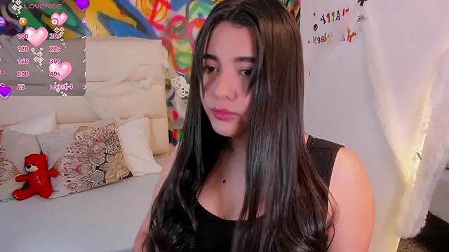 Snapshot of Liana_Bernocchi chatting on 10.24.25 Liana Bernocchi online show from 10.24.25