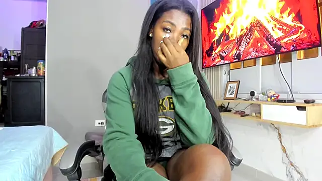 Snapshot of sexyhotblackebony chatting on 11.30.25 sexyhotblackebony online show from 11.30.25