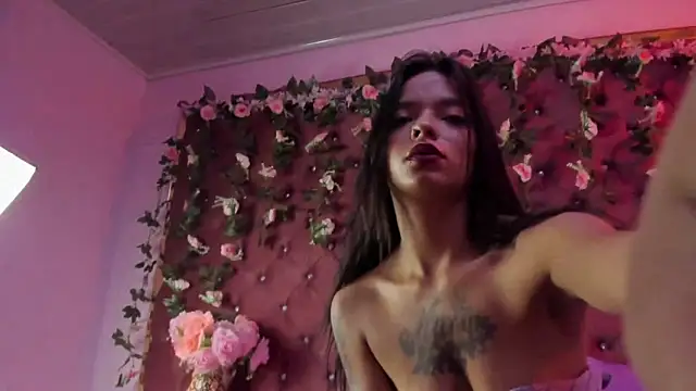 MaddyHudson online show from 12.21.25