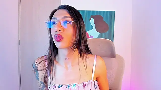 sofiaa grey  online show from 03.24.26