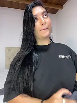 Snapshot of DashaStar chatting on 01.23.25 DashaStar online show from 01.23.25