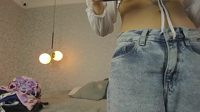 Snapshot of leigh-angels chatting on 02.02.26 leigh-angels online show from 02.02.26