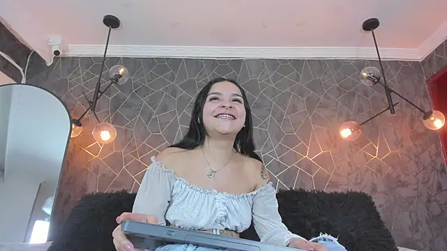 leigh-angels online show from 06.03.26