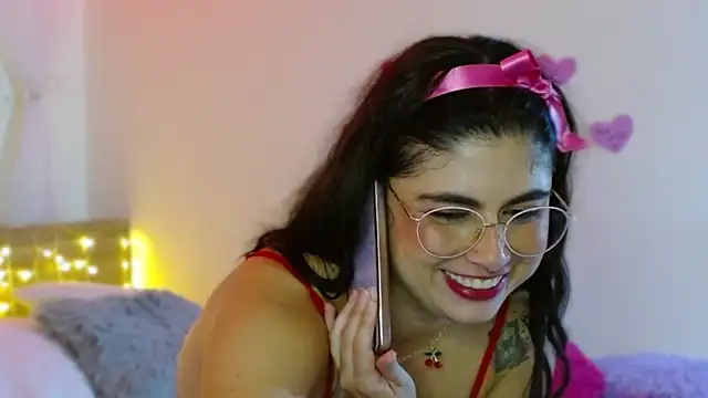 Juliietha servas online show from 02.15.25