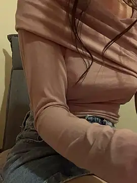 Snapshot of n_n_mao chatting on 12.16.25 n n mao online show from 12.16.25