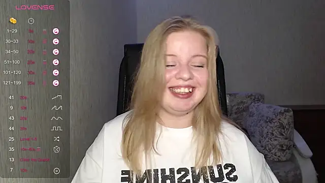 Snapshot of Angelic_Lika chatting on 11.23.25 Angelic Lika online show from 11.23.25