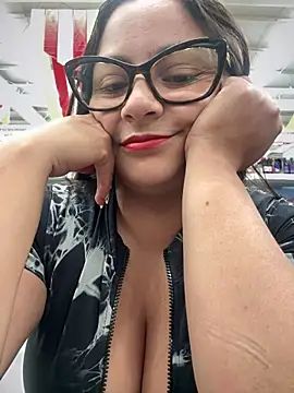 Snapshot of Sol_biglips chatting on 01.29.25 Sol biglips online show from 01.29.25