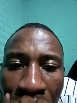 HandsomeBuoyy21 online show from 03.12.26