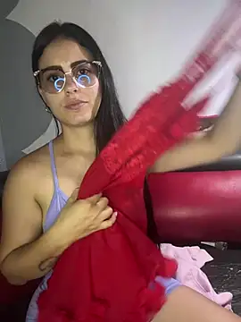 Snapshot of Azuna25 chatting on 02.26.26 Azuna25 online show from 02.26.26