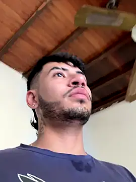 Snapshot of tom_thick chatting on 09.28.25 tom thick online show from 09.28.25