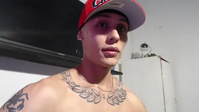 Snapshot of bix_couples chatting on 11.06.25 bix couples online show from 11.06.25