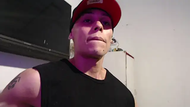 Snapshot of bix_couples chatting on 11.06.25 bix couples online show from 11.06.25