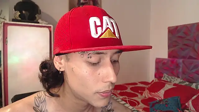 Snapshot of bix_couples chatting on 12.17.25 bix couples online show from 12.17.25