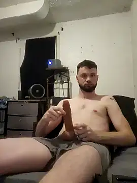 Snapshot of Talenjames4 chatting on 10.11.25 Talenjames4 online show from 10.11.25