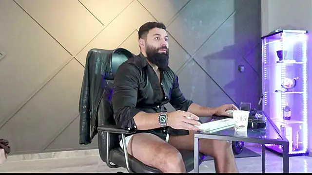 Snapshot of mattmasterss chatting on 12.03.24 mattmasterss online show from 12.03.24