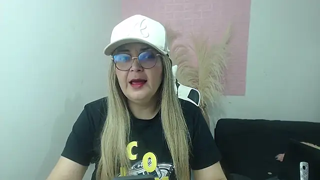 Snapshot of samy_vsn chatting on 06.01.26 samy vsn online show from 06.01.26