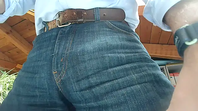 Snapshot of TWENTYONE0021 chatting on 03.06.25 TWENTYONE0021 online show from 03.06.25