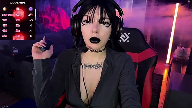 Eva-miller1 online show from 11.10.25