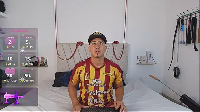 Liana Asaff online show from 12.16.25