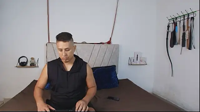 Liana Asaff online show from 01.14.26