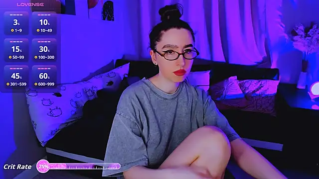 Snapshot of Lily_xBabe chatting on 11.26.25 Lily xBabe online show from 11.26.25