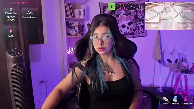 sweetcoralinee online show from 12.05.25