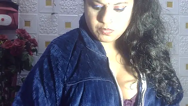 Snapshot of Sexy_komolika chatting on 01.14.25 Sexy komolika online show from 01.14.25