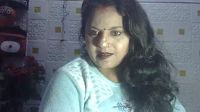 Snapshot of Sexy_komolika chatting on 01.15.25 Sexy komolika online show from 01.15.25