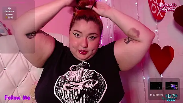 Snapshot of HECATE_23 chatting on 03.12.25 HECATE 23 online show from 03.12.25