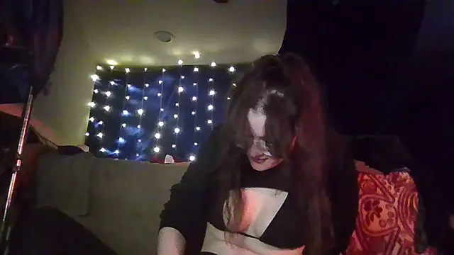 EyaDivine1 online show from 10.25.25