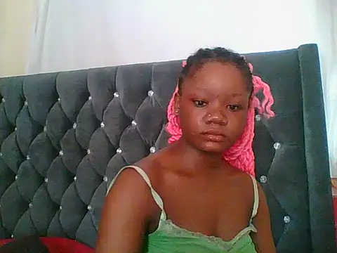 HotJeylee online show from 12.14.25