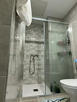 streetdoll online show from 04.13.26