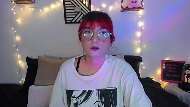 Dafne Moon online show from 01.03.25