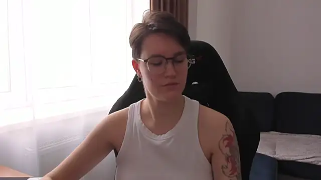 JessieFlower online show from 04.05.26