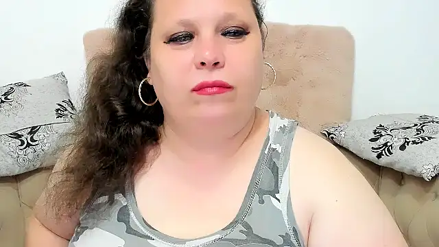 KarolineJoyy online show from 06.04.26