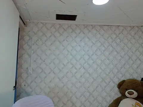 Emma-Wilson online show from 02.26.26