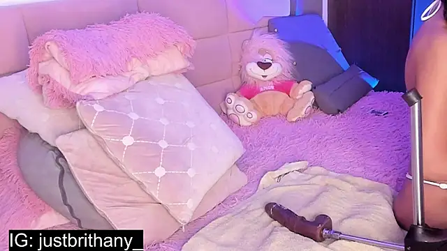 brithany bridge online show from 07.10.26