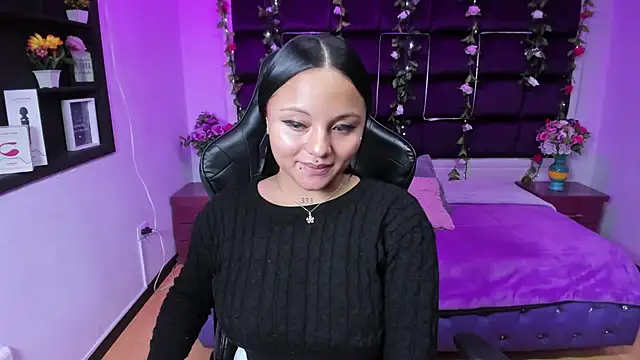 Snapshot of sweelanna__ chatting on 01.03.25 sweelanna online show from 01.03.25