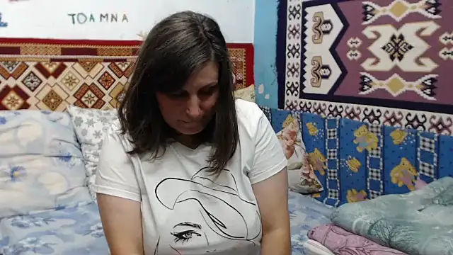 Snapshot of AdelineBlueEyes chatting on 10.01.25 AdelineBlueEyes online show from 10.01.25