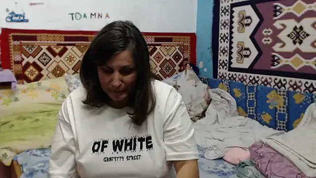 Snapshot of AdelineBlueEyes chatting on 10.02.25 AdelineBlueEyes online show from 10.02.25