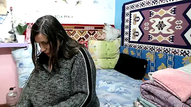 Snapshot of AdelineBlueEyes chatting on 11.15.25 AdelineBlueEyes online show from 11.15.25